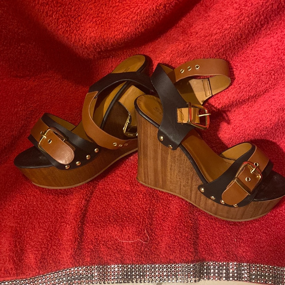 Soda original size 71/2 never worn